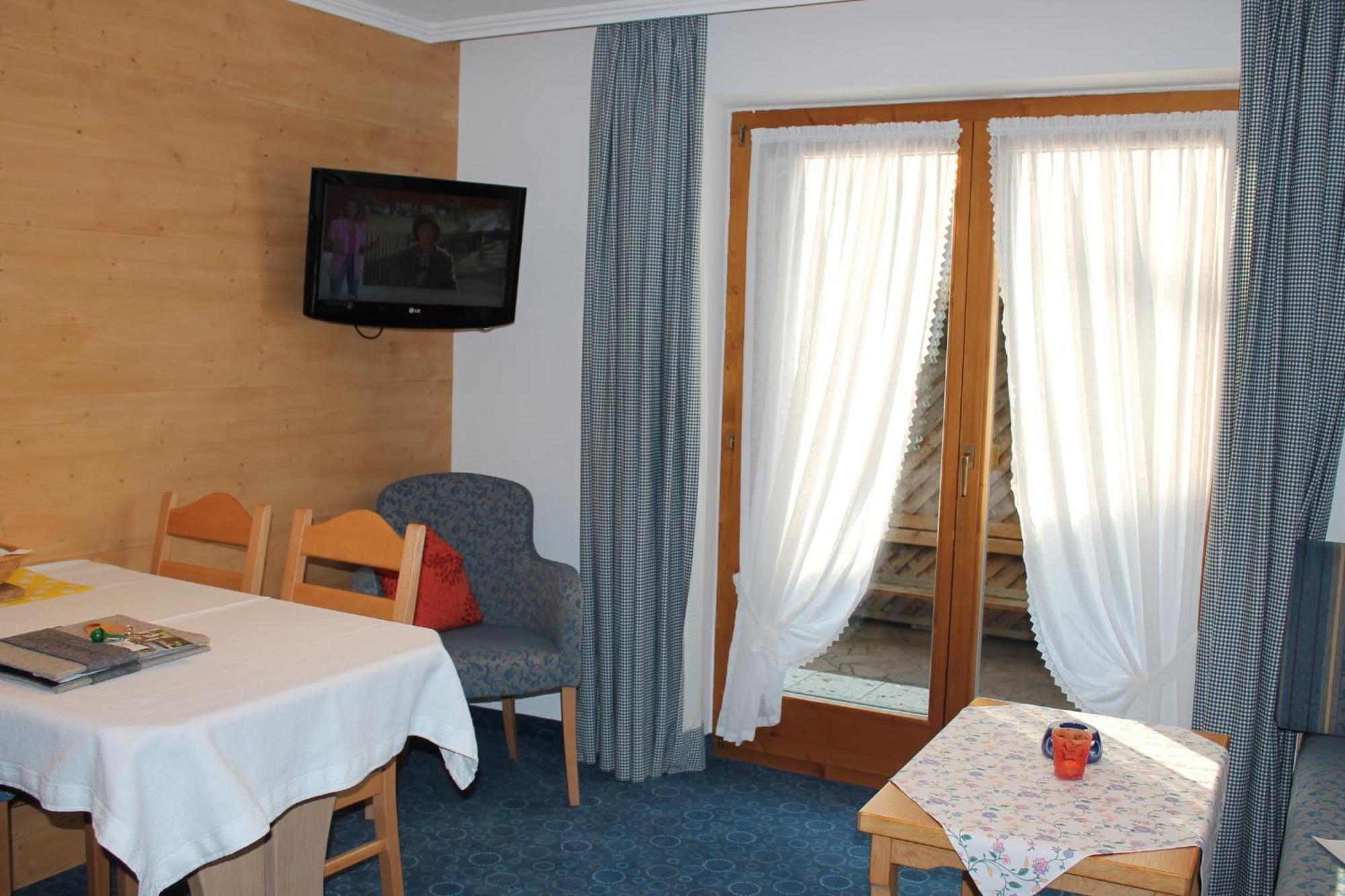 Ferienapartmenthaus Hubertushof Mittenwald Exterior photo